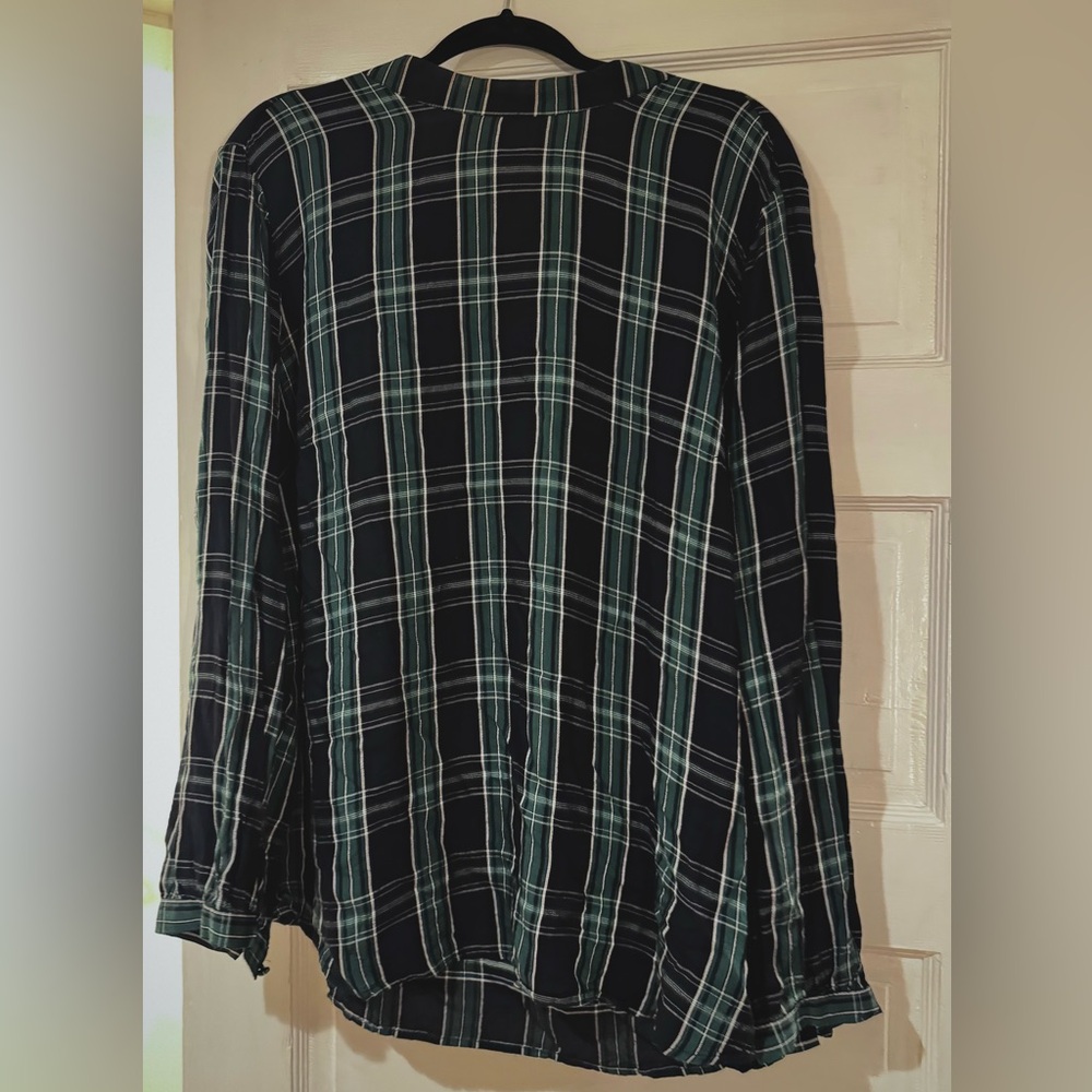 LOFT Plus Navy and Green Plaid Top